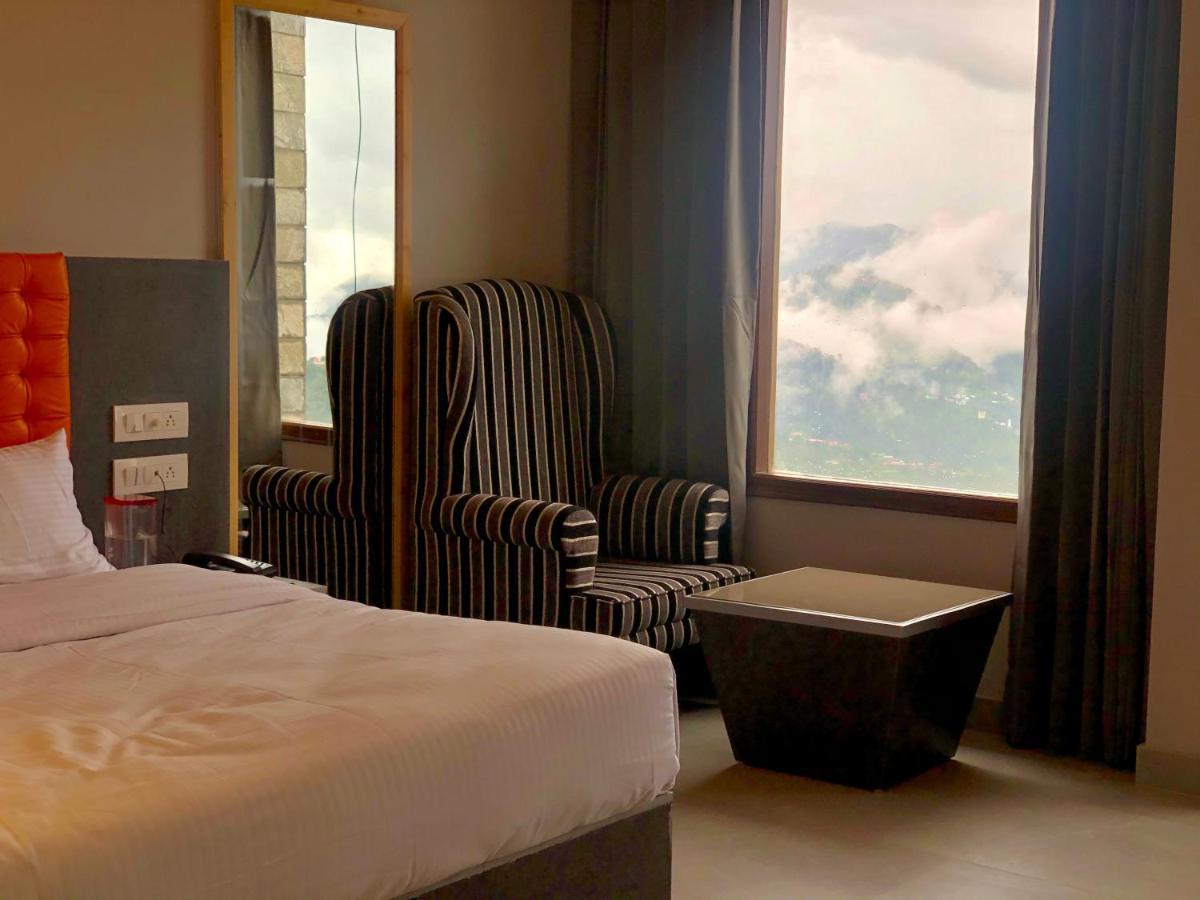 The Westberry 50Mtrs Offroading And 50 Mtrs Nature Path Bed & Breakfast Shimla Ngoại thất bức ảnh