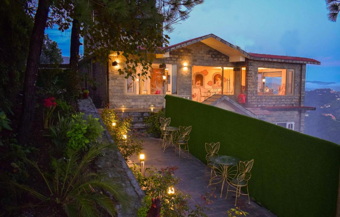 The Westberry 50Mtrs Offroading And 50 Mtrs Nature Path Bed & Breakfast Shimla Ngoại thất bức ảnh